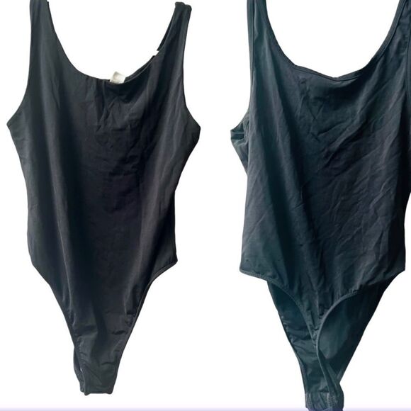 VICTORIAS SECRET BLACK THONG BACK BODY SUIT SIZE M - Picture 2 of 5